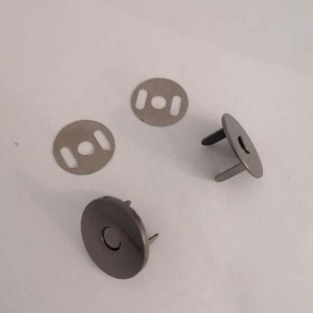 Mágneszár , kerek , lapos ,fekete nikkel  18 mm