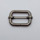 Csúszócsat  30 MM X 6 ,vasalapú  fekete nikkel