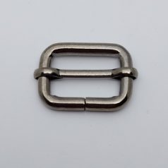 Csúszócsat  30 MM X 6 ,vasalapú  fekete nikkel
