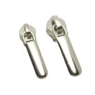 Laza kocsi húzóval, T4 műanyag spirál cipzárhoz, nikkel.