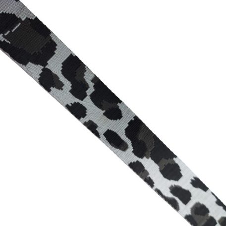 Sima fényes 40 mm x 3 mm  kétoldalas ,szövött szatén heveder,grafit szürke-fekete-ezüst ocelot mintás