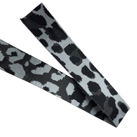 Sima fényes 40 mm x 3 mm  kétoldalas ,szövött szatén heveder,grafit szürke-fekete-ezüst ocelot mintás