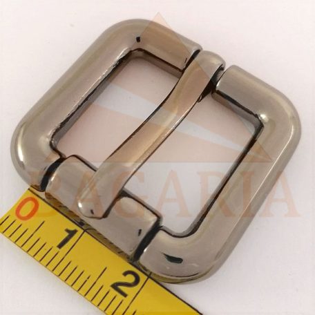 20 MM zamak pergős csat , fekete nikkel