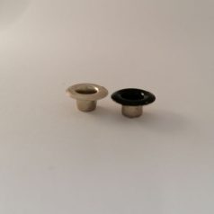 Ringli , festett , széles peremű , réz alapú ,   5 mm